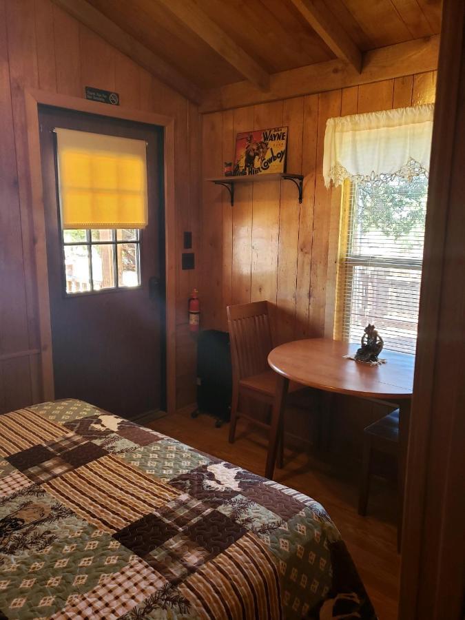 Stampede Rv B&B トゥームストーン エクステリア 写真